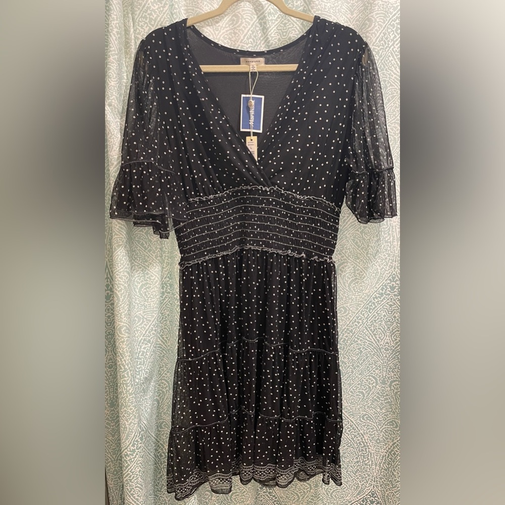 NWT Max Studio Black Polka Dot Short Sleeve Fit and Flare Dress. Size Large